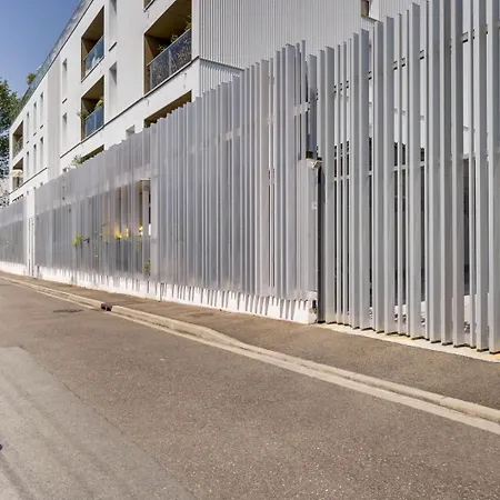 Ravissant Aux Chartrons Avec Parking *