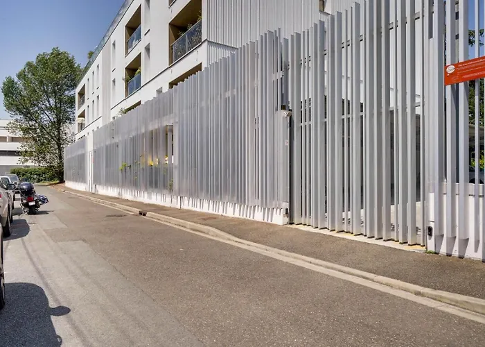 Ravissant Aux Chartrons Avec Parking *